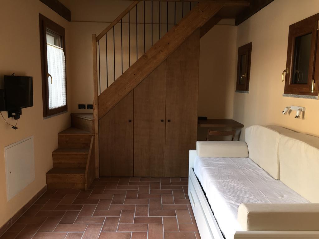 Cascina Battivacco Villa Milano Rum bild